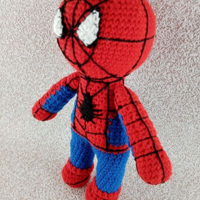 Вязаная игрушка из мультсериала «Человек-Паук» Человек-паук, 28 см — фото 3