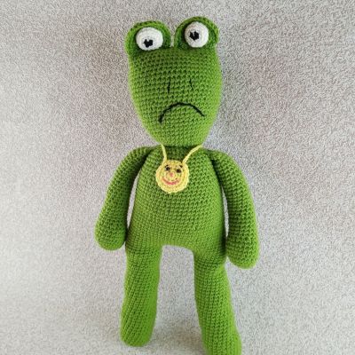 Вязаная игрушка Лягушка-зеленушка, 47 см  — фото 5