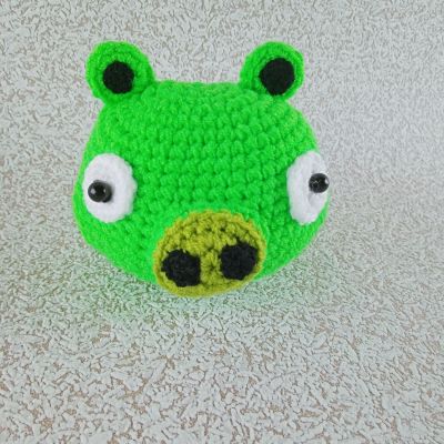 Вязаная игрушка Зеленая свинка из игры-головоломки Энгри Бердз, 12 см — фото 2