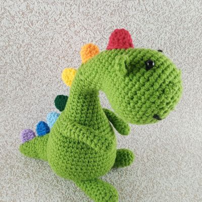 Вязаная игрушка Динозаврик, 22 см — фото 4