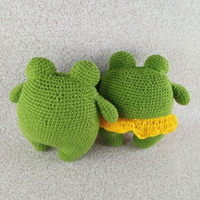 Вязаные игрушки Подружка-лягушка со своим другом, 24 см — фото 4
