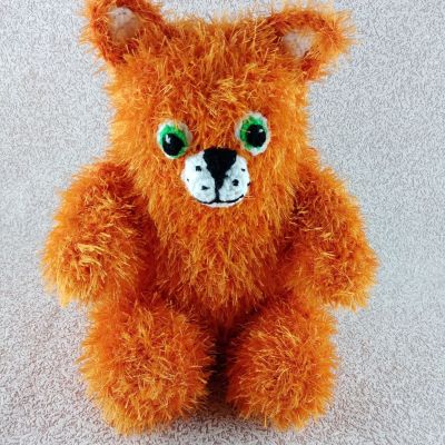Вязаная игрушка Котик Огонёк, 28×23 см — фото 1