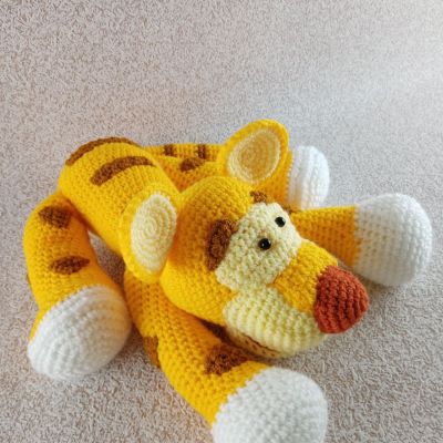 Вязаная игрушка Тигр, 54×28 см — фото 2