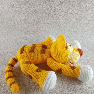 Вязаная игрушка Тигр, 54×28 см — фото 7