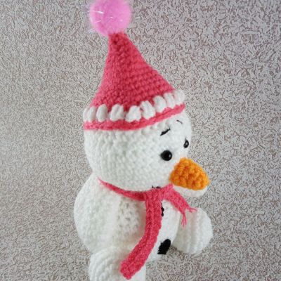 Вязаная игрушка Малышок-снеговичок, 25×15 см — фото 5