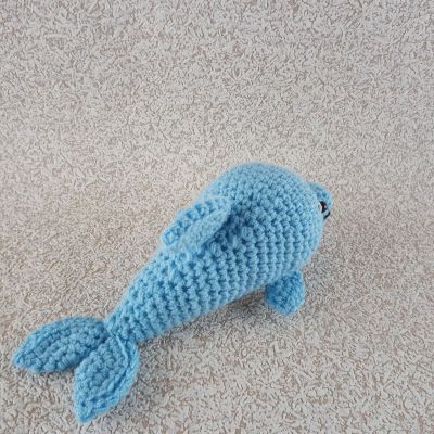 Вязаная игрушка Дельфинёнок-малыш, 22×13 см  — фото 5
