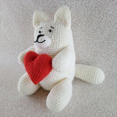 Вязаная игрушка Влюбленный Котик, 35×20 см — фото 2