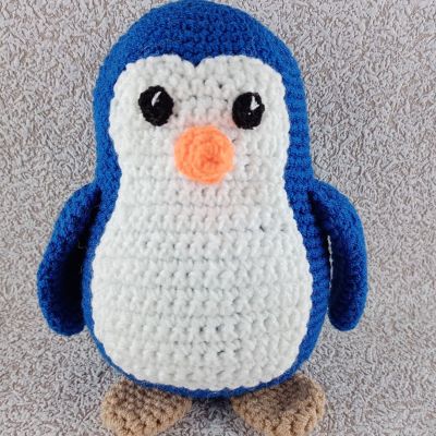 Вязаная игрушка Пингвинёнок, 22×19 см — фото 5