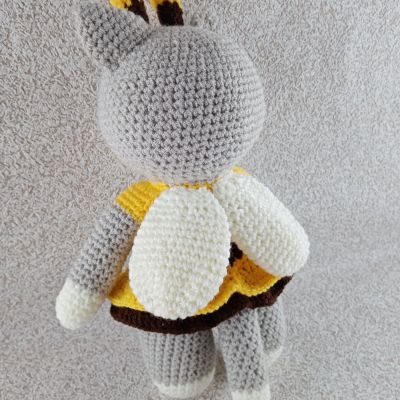 Вязаная игрушка Кошка-пчёлка, 34×23 см — фото 5