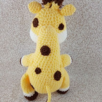 Вязаная игрушка Жираф-малыш, 28×15 см — фото 4