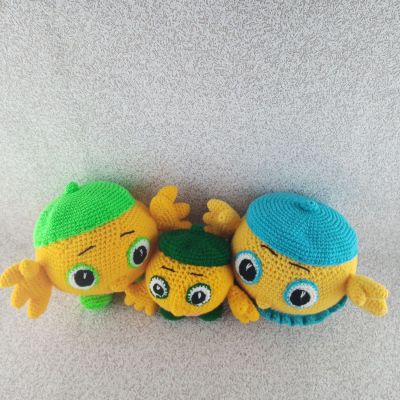 Вязаные игрушки Трио Колобков, 24×24 см — фото 3