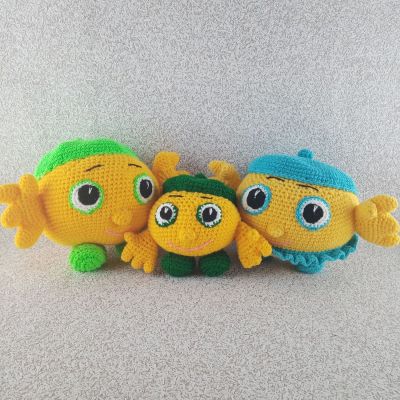 Вязаные игрушки Трио Колобков, 24×24 см — фото 2