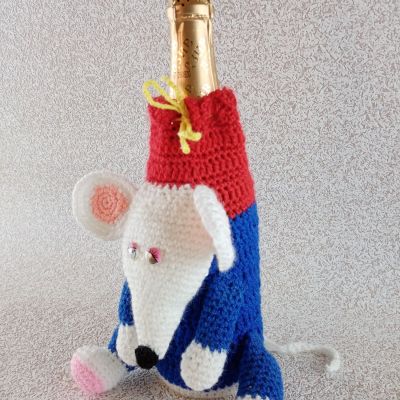 Ручная работа Вязанный контейнер для шампанского с символом уходящего года Мыши/крысы, 23 см — фото 3