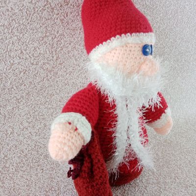 Вязаная игрушка Дед Мороз, 27 см — фото 3