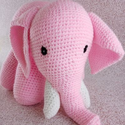 Вязаная игрушка Розовый слон, 28 см — фото 2